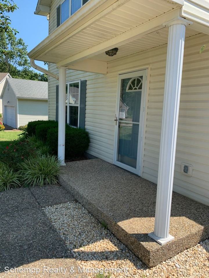1703 Cypress Ct - Photo 3 of 38