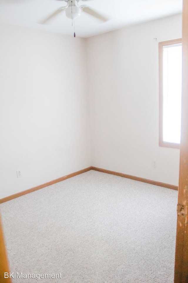 318 Waldron St - Photo 3 of 5