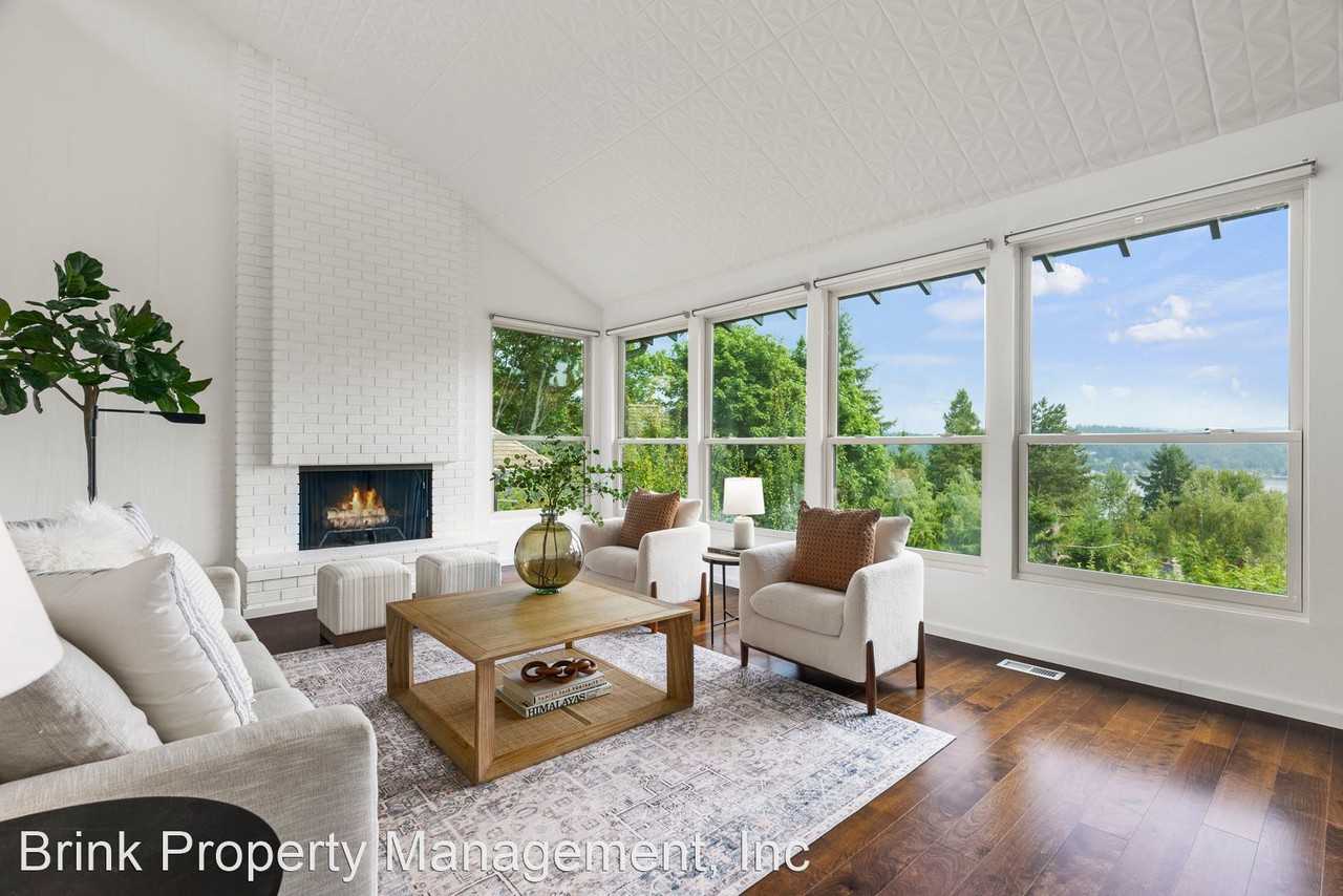 2002 187th Ave Ne - Photo 3 of 27