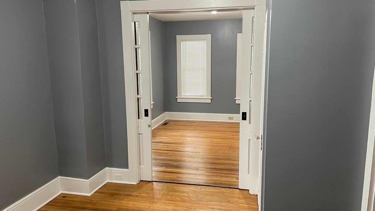 608 Sarah Street1st Floor #1stFL - Photo 4 of 6