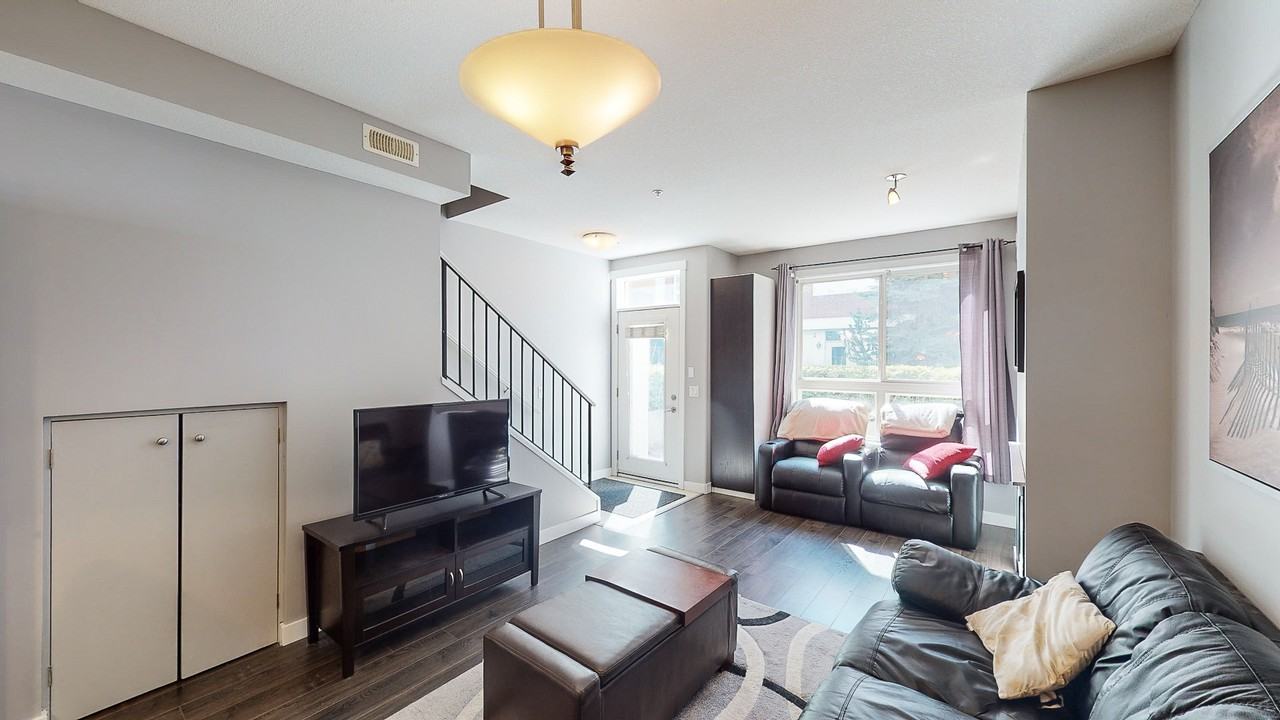 115, 1000 Centre Ave NE - Photo 3 of 19