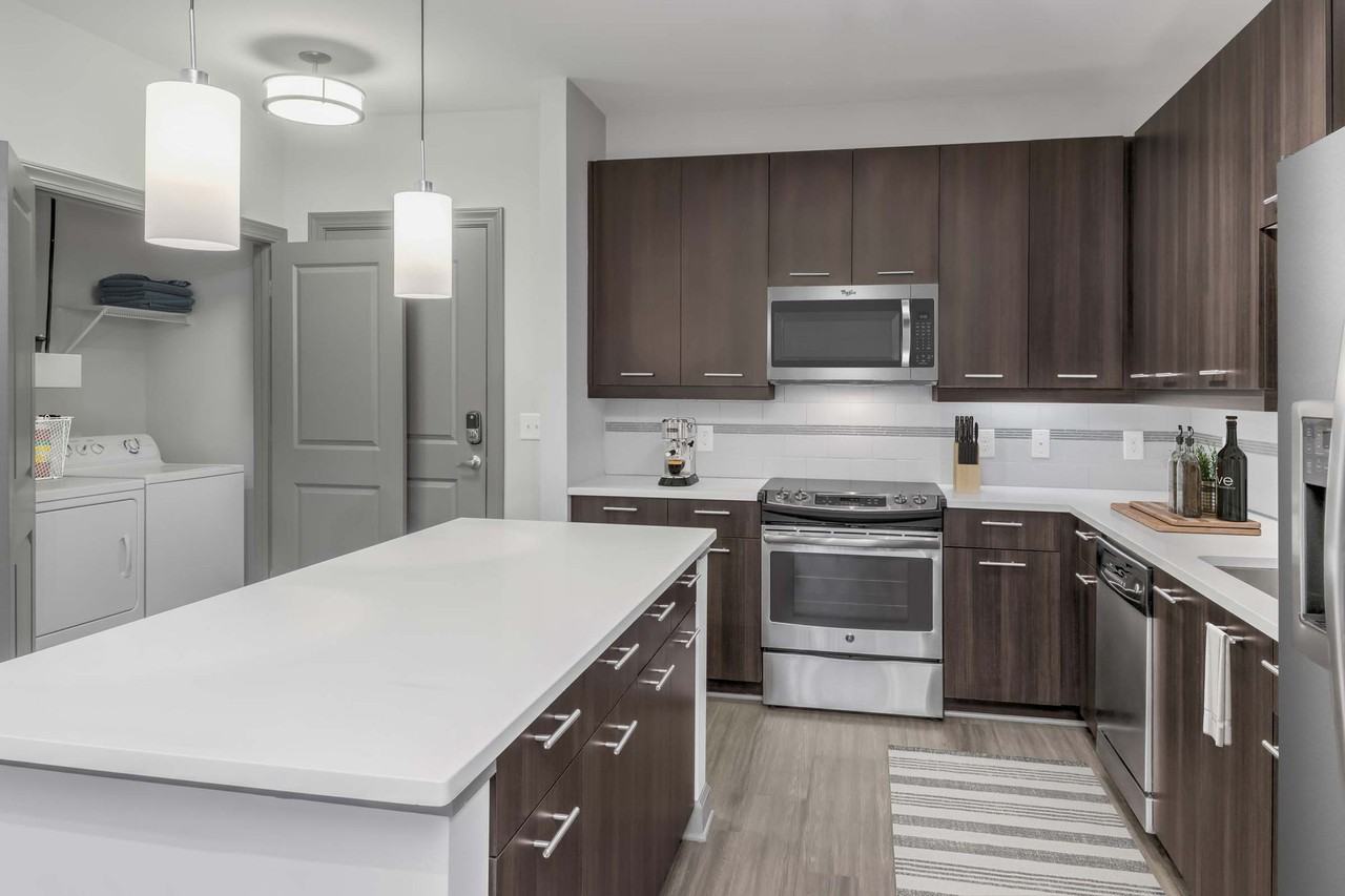 Camden Buckhead Square - Photo 2 of 44