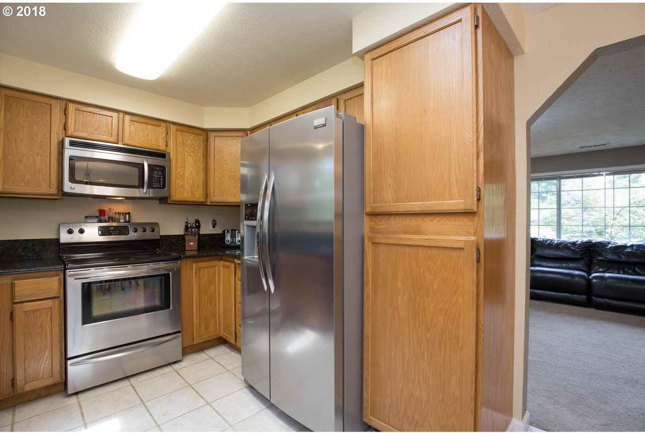 416 Ne 148th Ave #1 - Photo 2 of 17