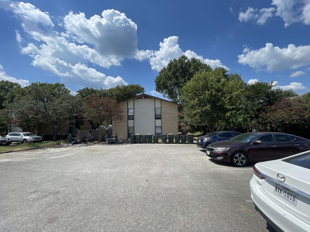 239 Craddock Ave #B - Photo 2 of 50
