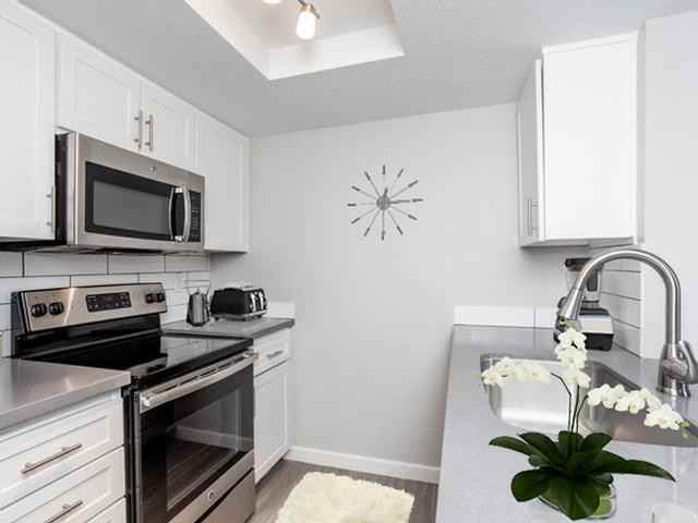 1699 East Washington Street - Photo 6 of 13