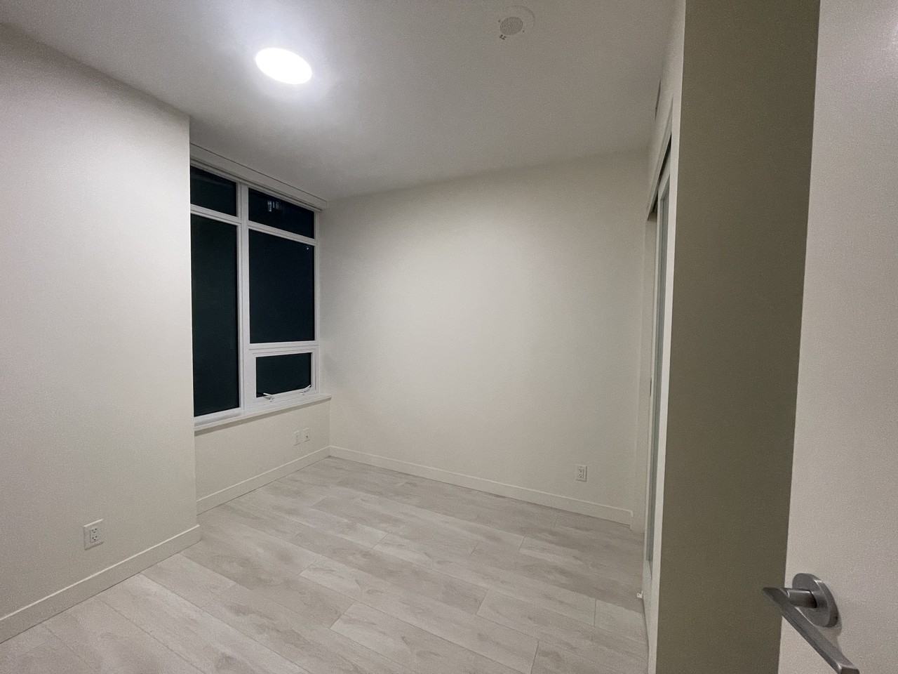 13318 104 Avenue - Photo 5 of 9
