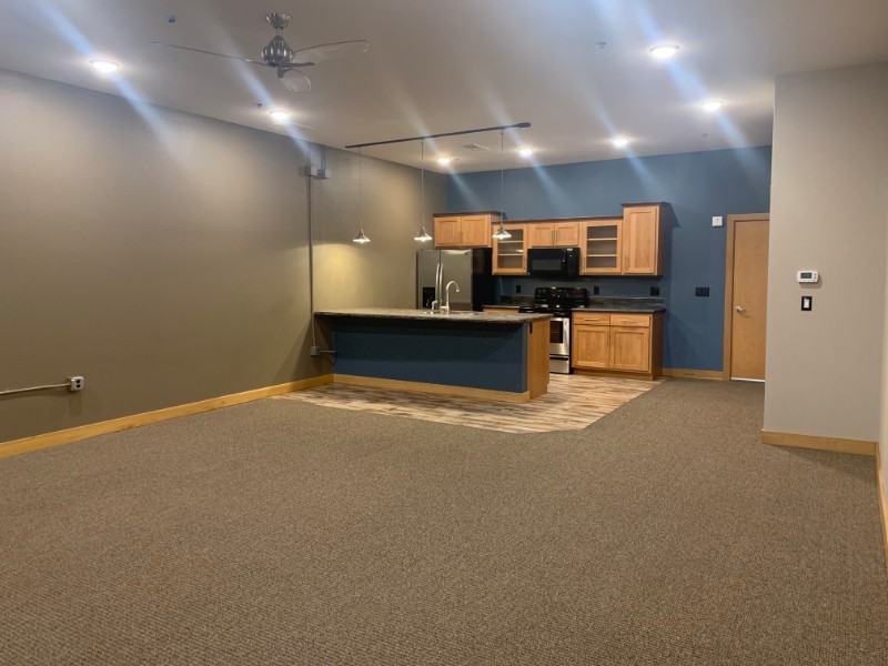 208 N Main St - Photo 2 of 11