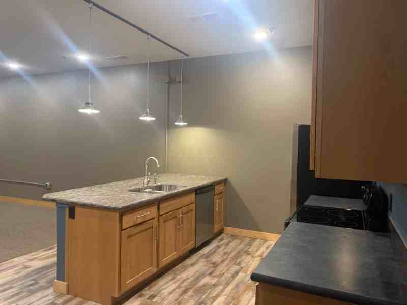 208 N Main St - Photo 3 of 11