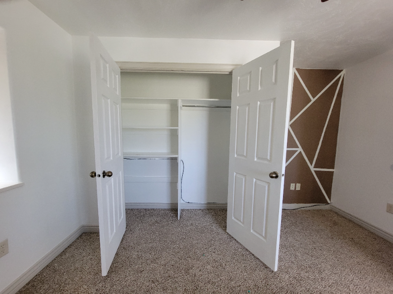 775 Sw  (Side B) - Photo 4 of 15