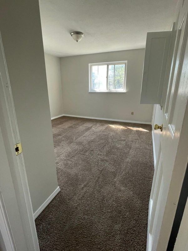 285 E 200th St #2 - Photo 4 of 5