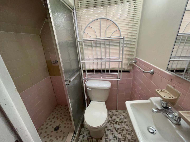 900 Neill Ave #1 - Photo 3 of 3