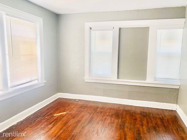 2455 Brooklyn Ave - Photo 2 of 6