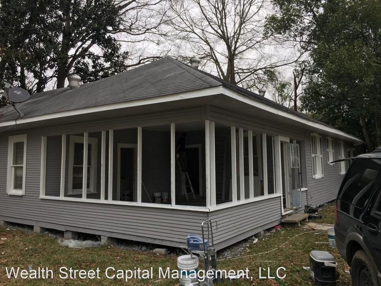 605 Roosevelt Dr - Photo 3 of 15