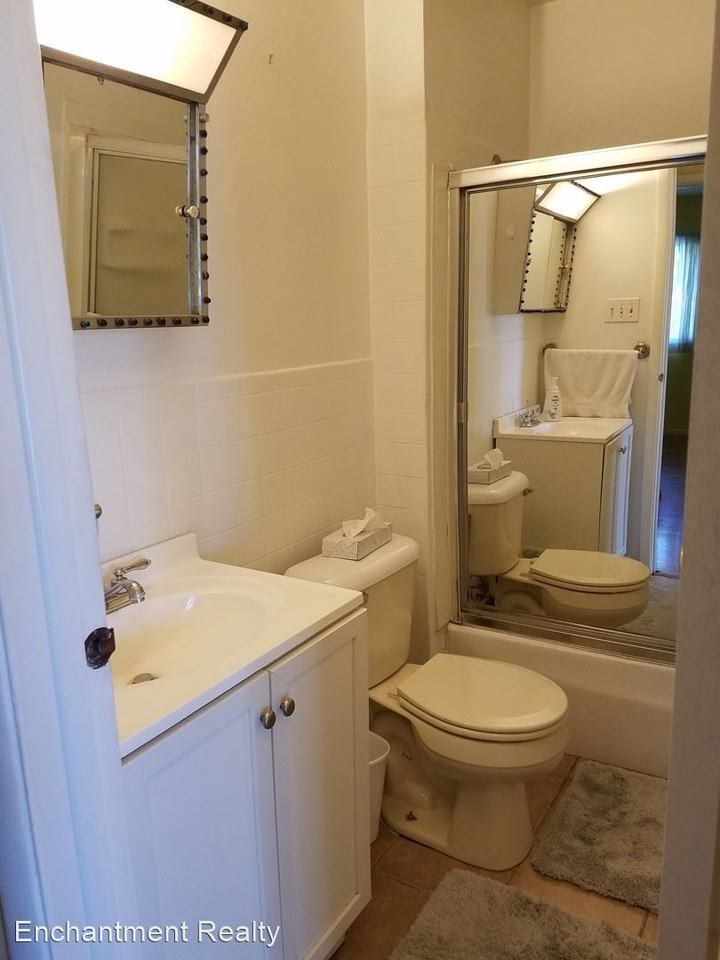 718 E 38th St - Photo 3 of 8