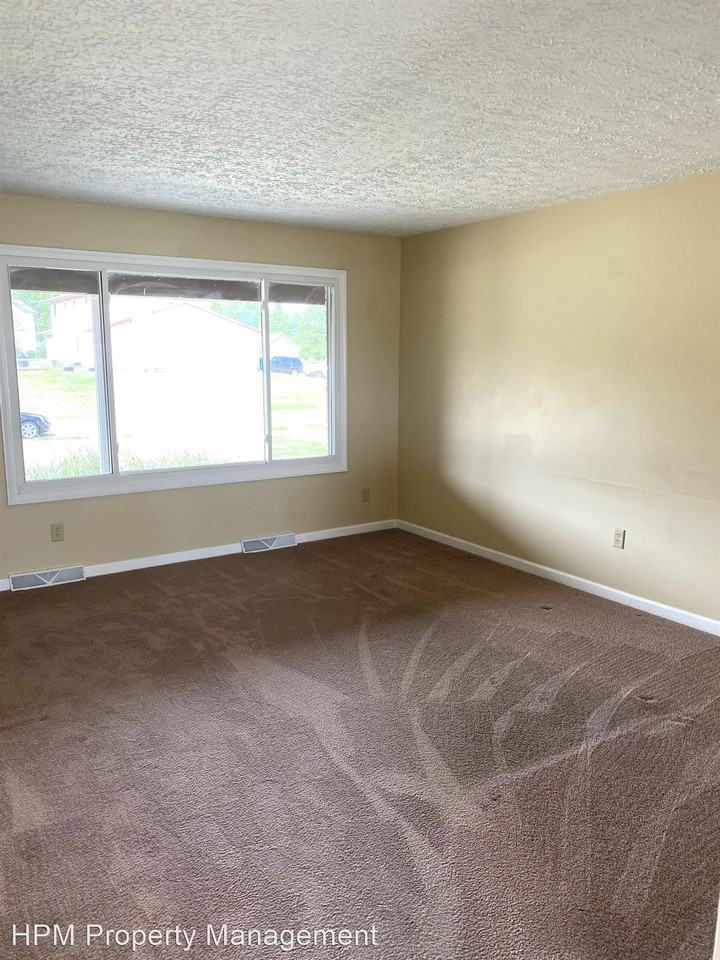 Welcome to Kentview Ave in Jackson Twp! - Photo 3 of 8