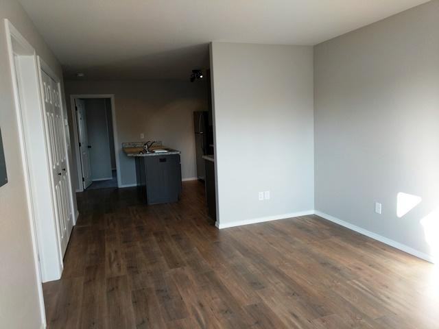 214 Spruce Rd - Photo 2 of 7