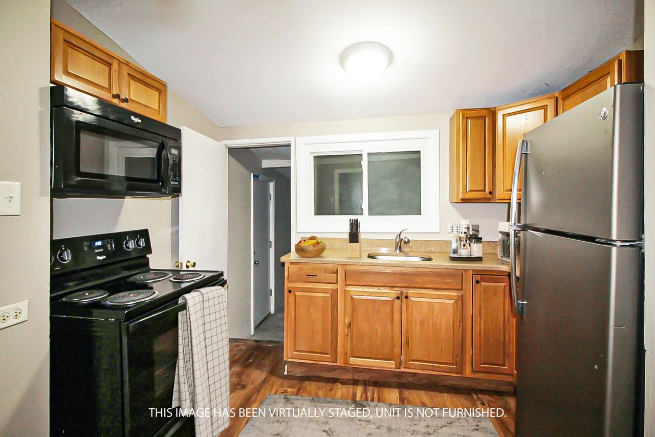 1913 E Cambria St - Photo 2 of 19