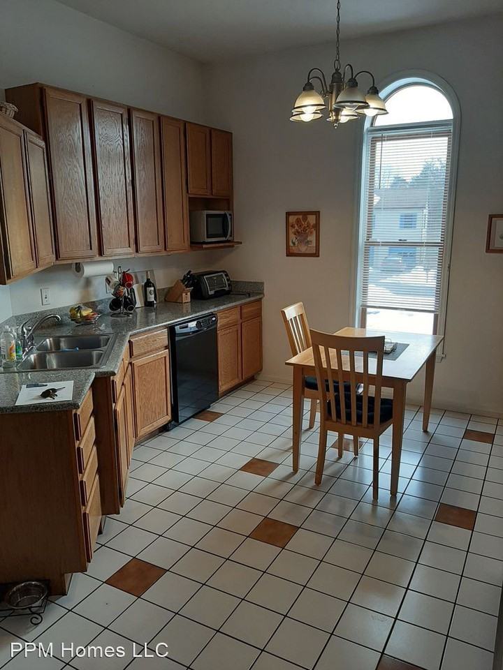 128 128 Westview Lane 128 WES - Photo 3 of 20