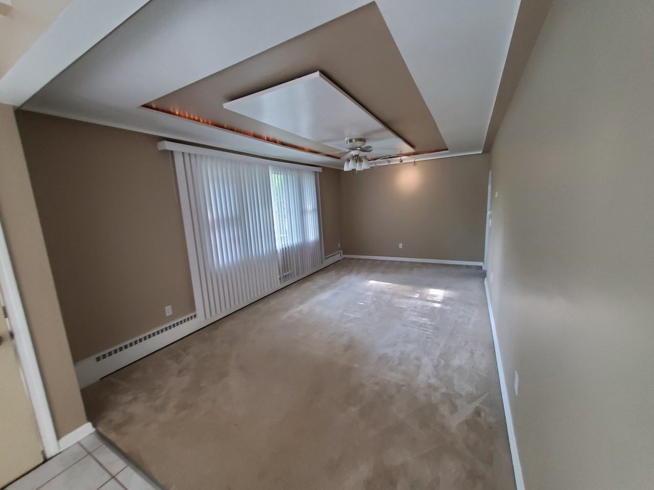 1055 Kenmore Ave - Photo 3 of 17