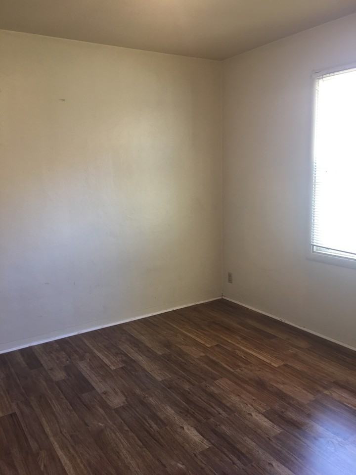 1072 Luther Ave #3 - Photo 2 of 15