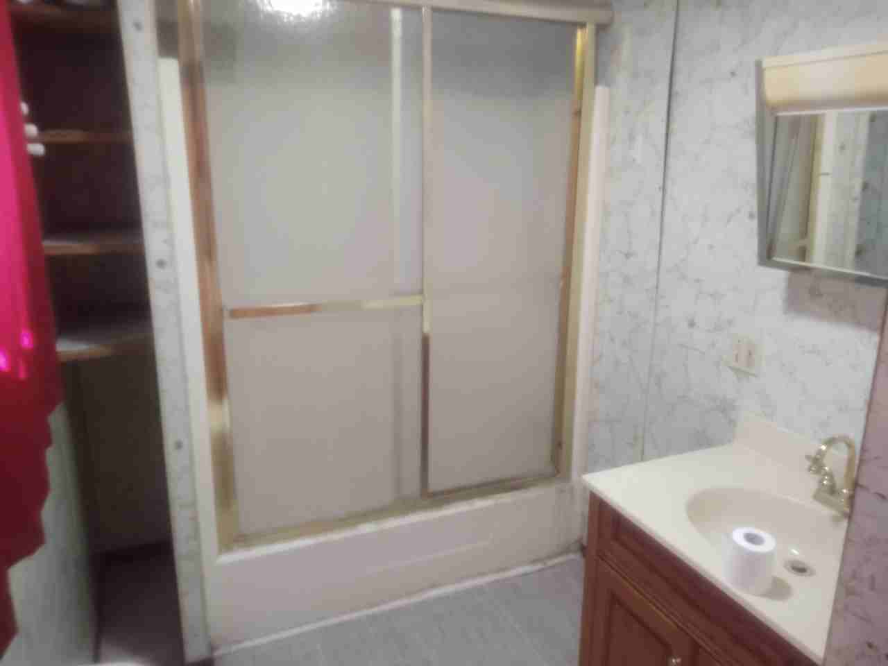 321 W Lincoln St - Photo 2 of 13