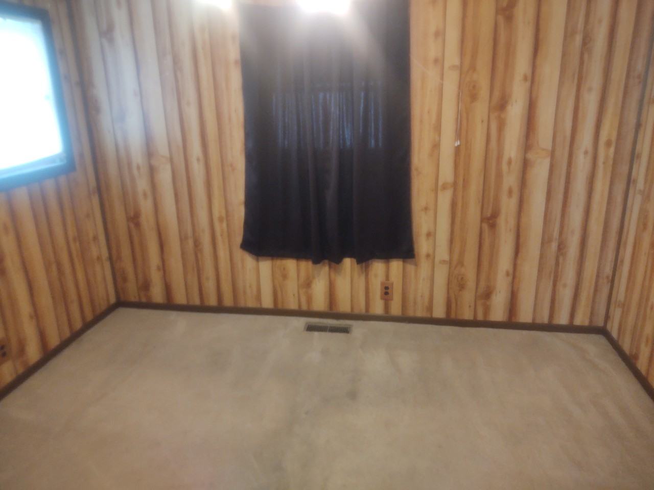 321 W Lincoln St - Photo 3 of 13