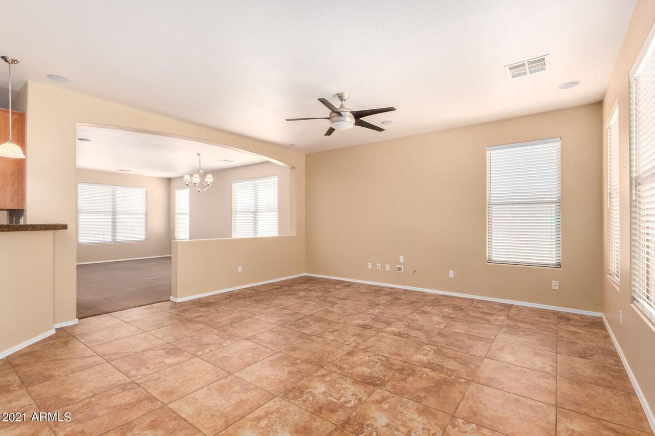 17795 Madison Road - Photo 3 of 10