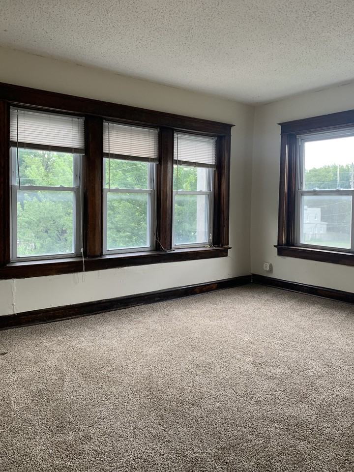 3230 Tracy Avenue #2S - Photo 2 of 12