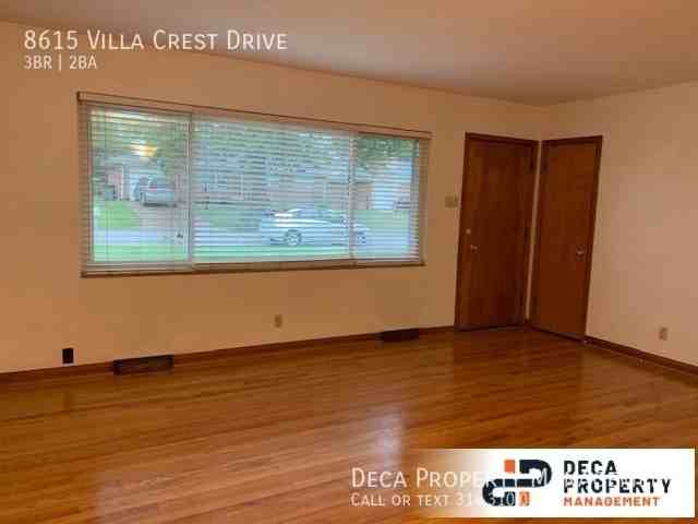 8615 Villa Crest Dr - Photo 2 of 17