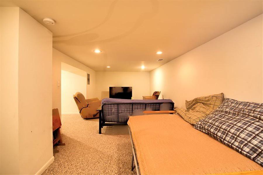429 S Lakeshore Dr #1 - Photo 4 of 10