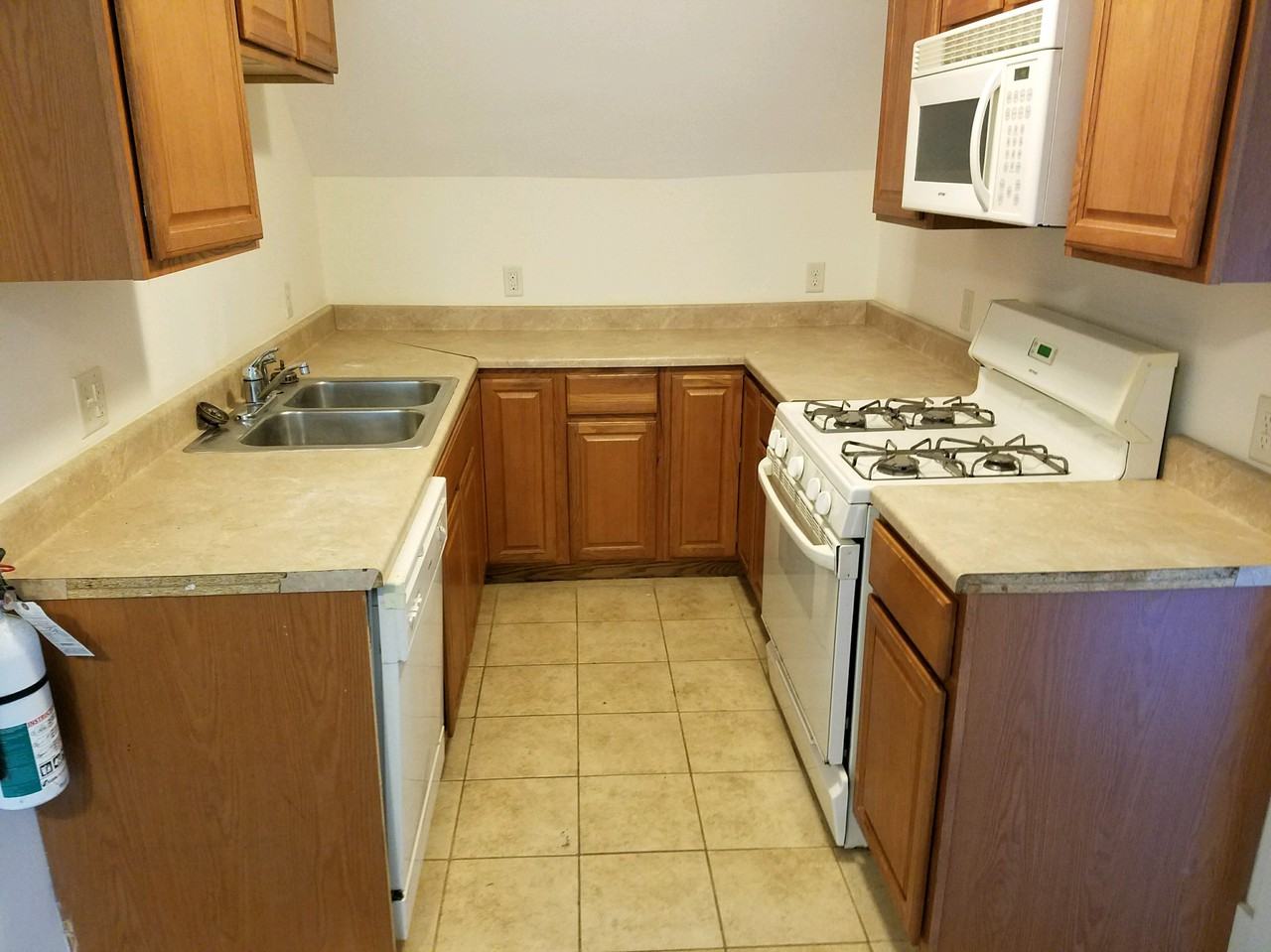 117 Dewitt Pl #5 - Photo 6 of 13