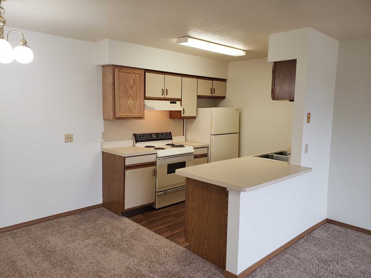 Holiday Hills - Photo 2 of 15