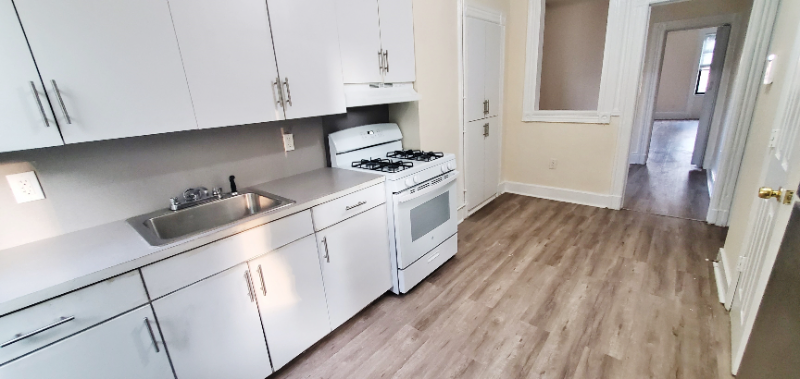 5128 35th St #2R - Photo 3 of 17