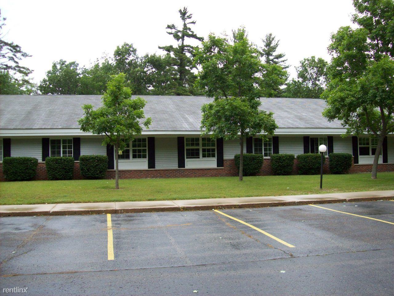 Harbor Pointe Apartments - Photo 3 of 5