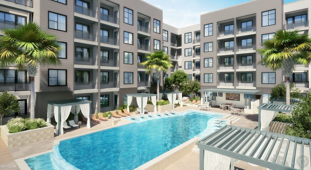 555 W 19th St - Photo 3 of 5