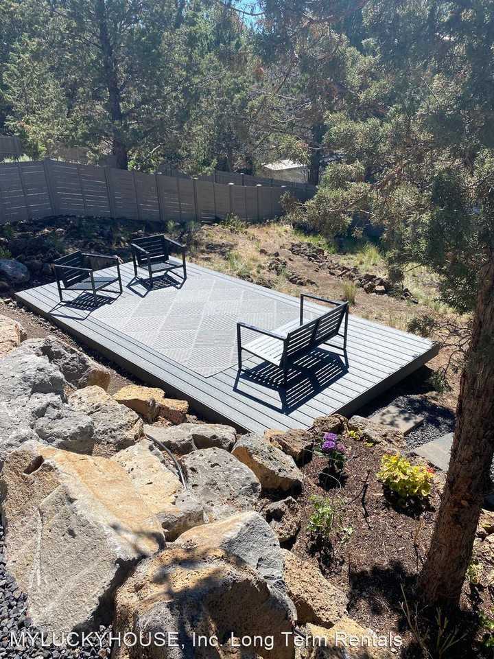 60117 Se Ruby Peak Loop - Photo 3 of 8