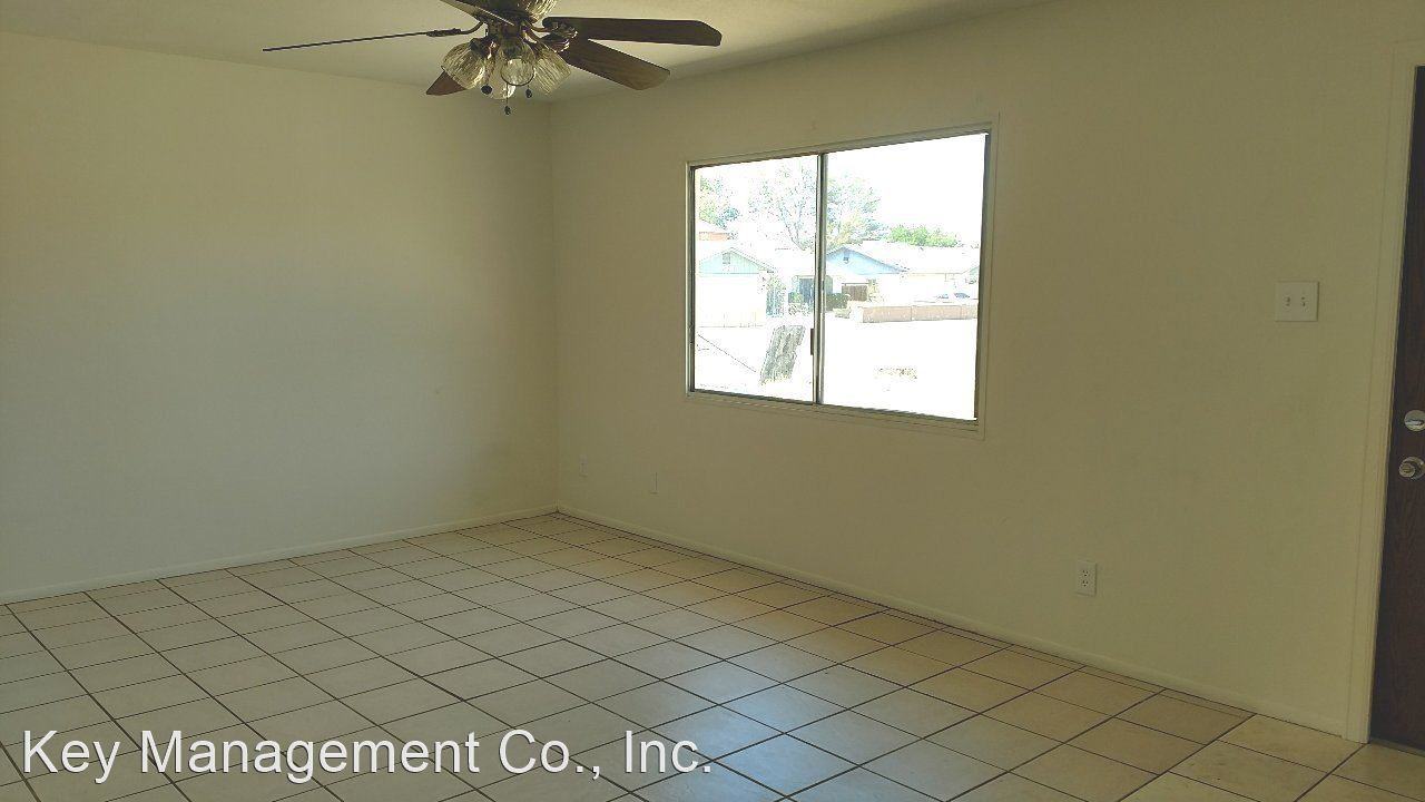 5733 W Beck Ln - Photo 3 of 19