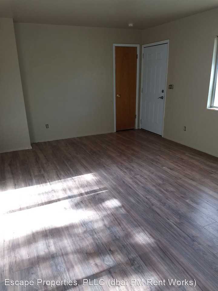 250 S 625 St E - Photo 3 of 16