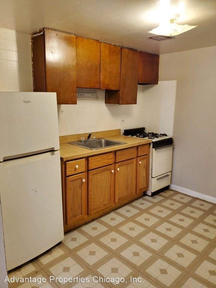 4816 W. 157th Street - Photo 2 of 11