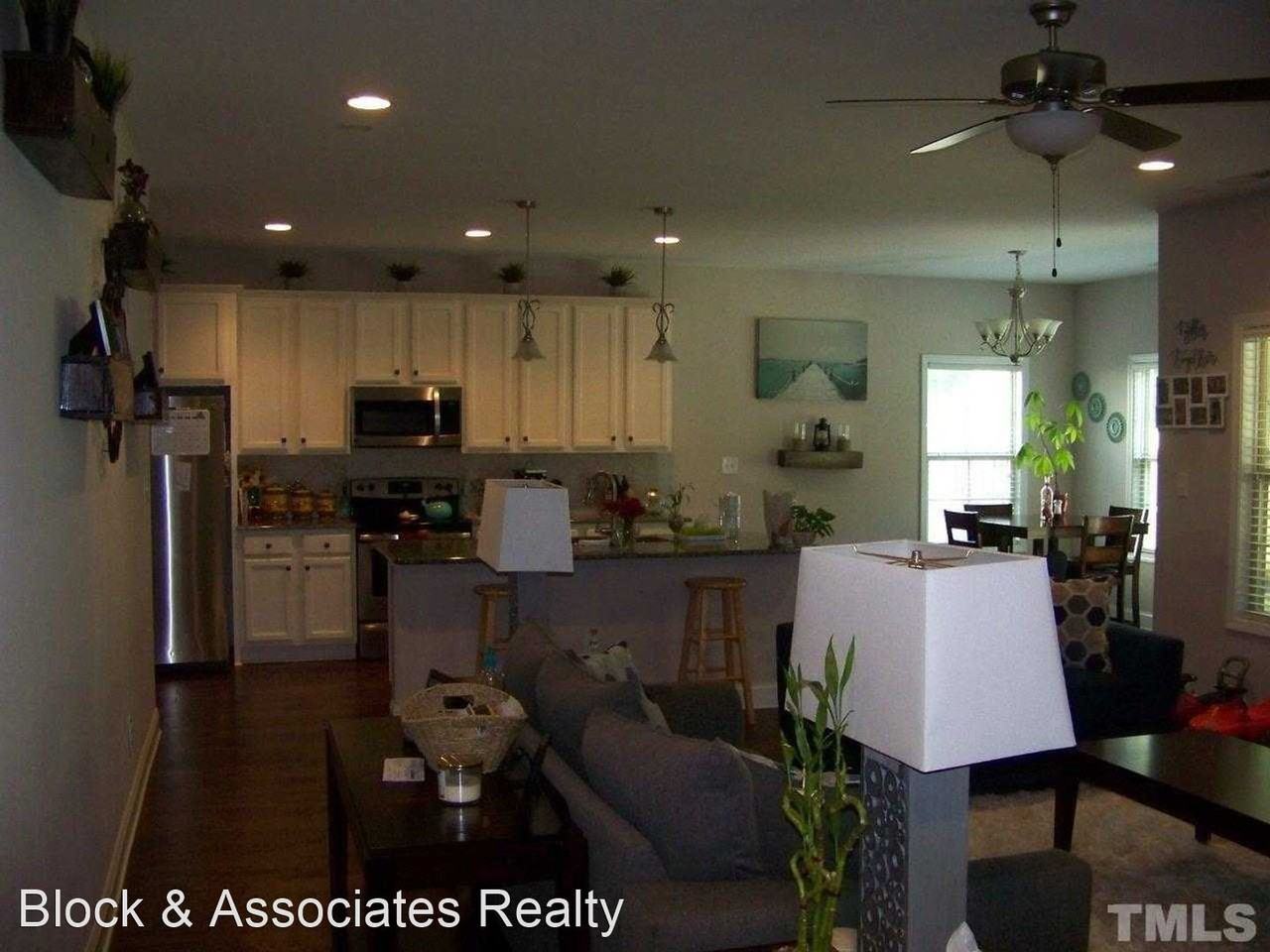 4256 Pleasantburg Dr - Photo 2 of 21