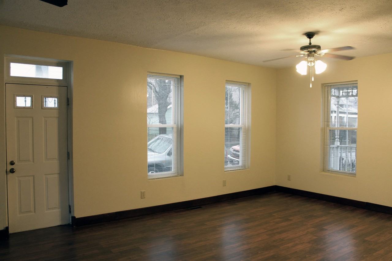 300 S 3rd St - Photo 5 of 21
