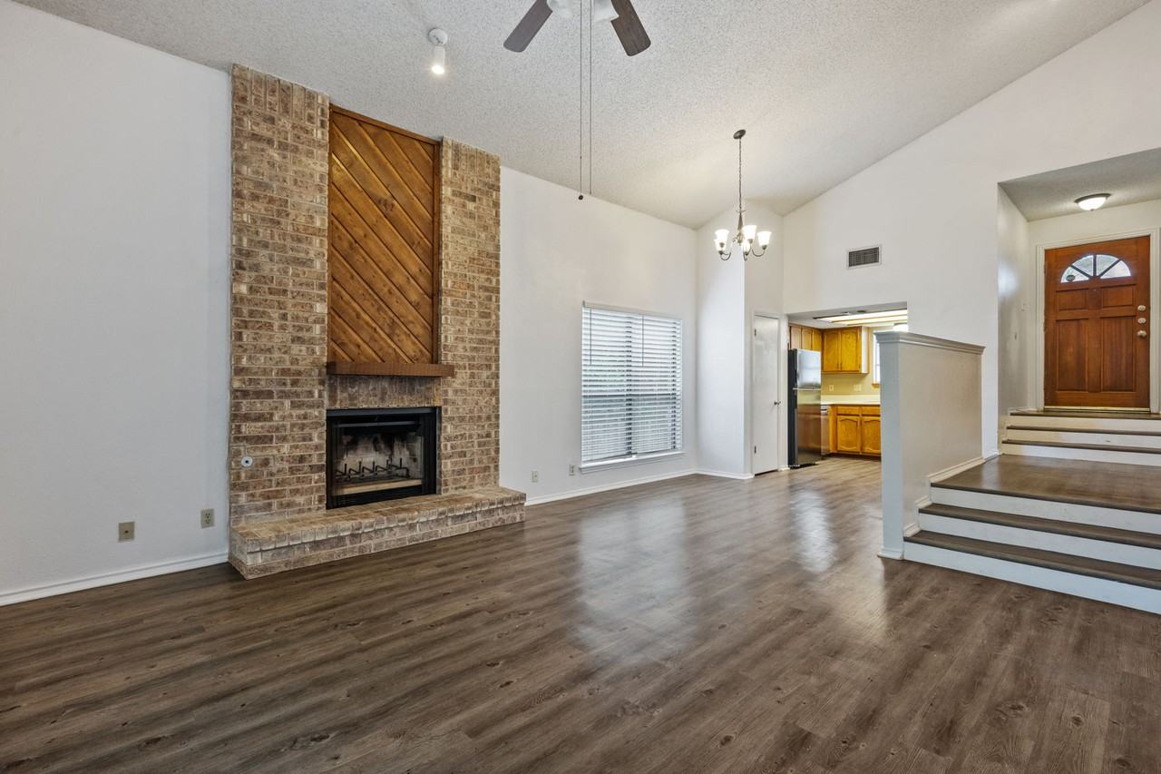 6406 Brook Cv - Photo 4 of 23