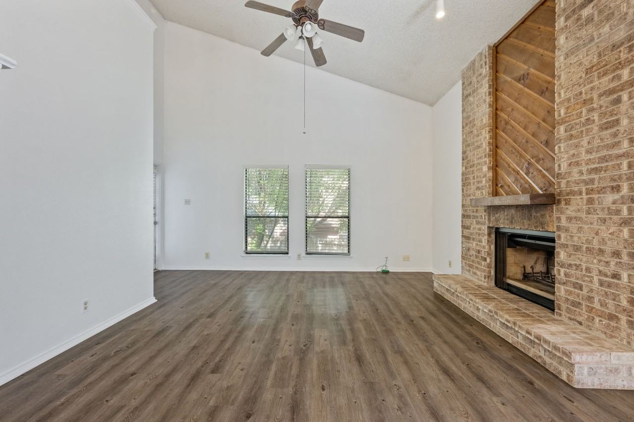 6406 Brook Cv - Photo 6 of 23