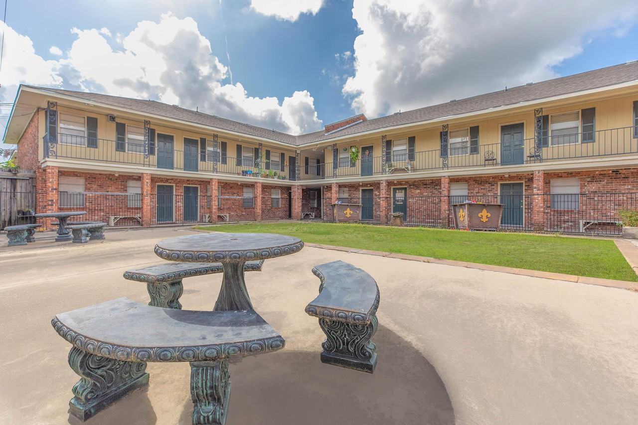 The Plaza - Photo 2 of 13