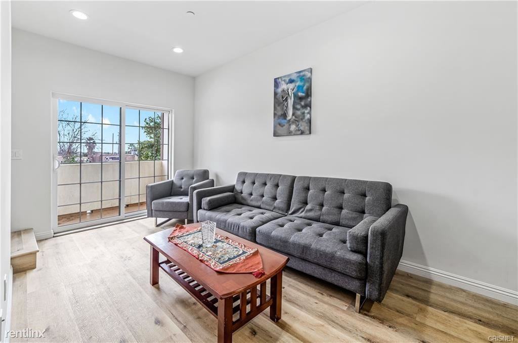 1101 N Maclay Ave #4