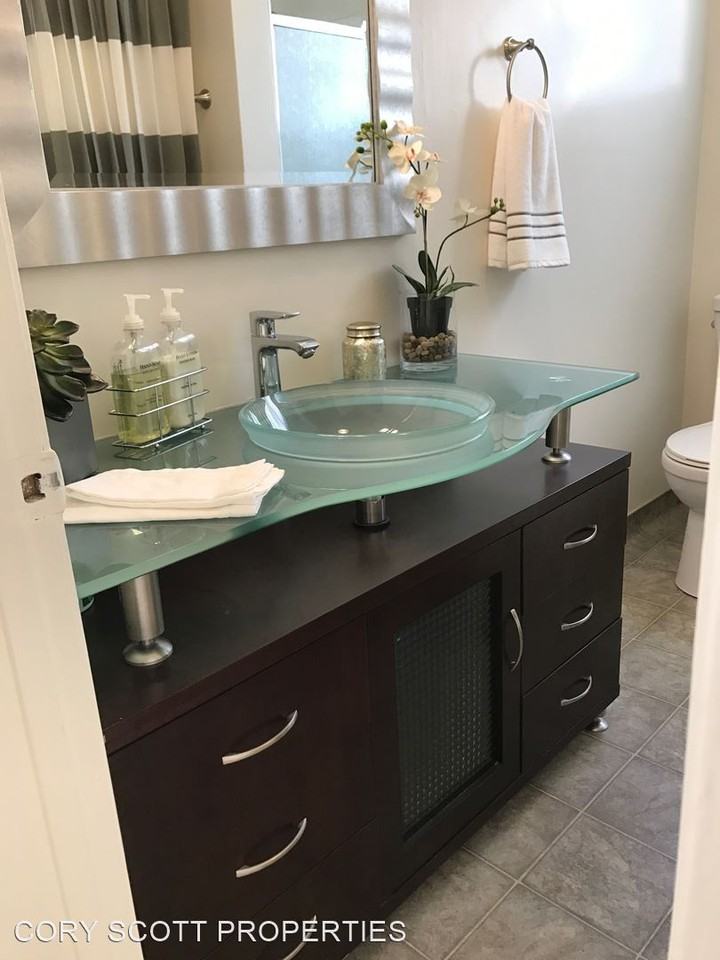 1027 N. OGDEN DRIVE - Photo 2 of 16