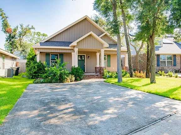 207 Cottage View Dr - Photo 2 of 19