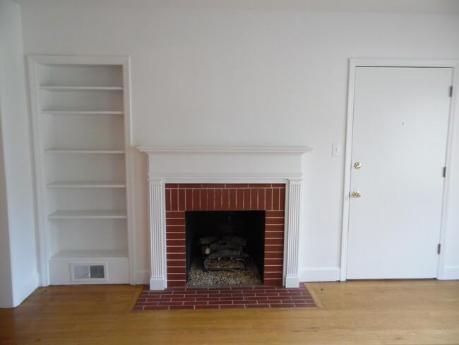 1909 Fontaine Rd - Photo 2 of 10