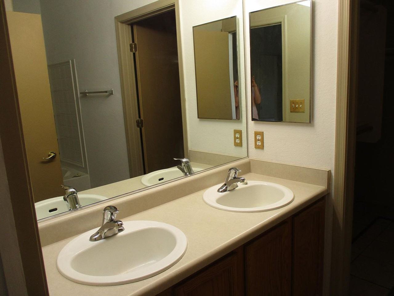 5329 N Crowley Ln - Photo 3 of 8