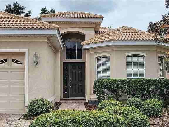 18009 Maui Isle Dr - Photo 2 of 5